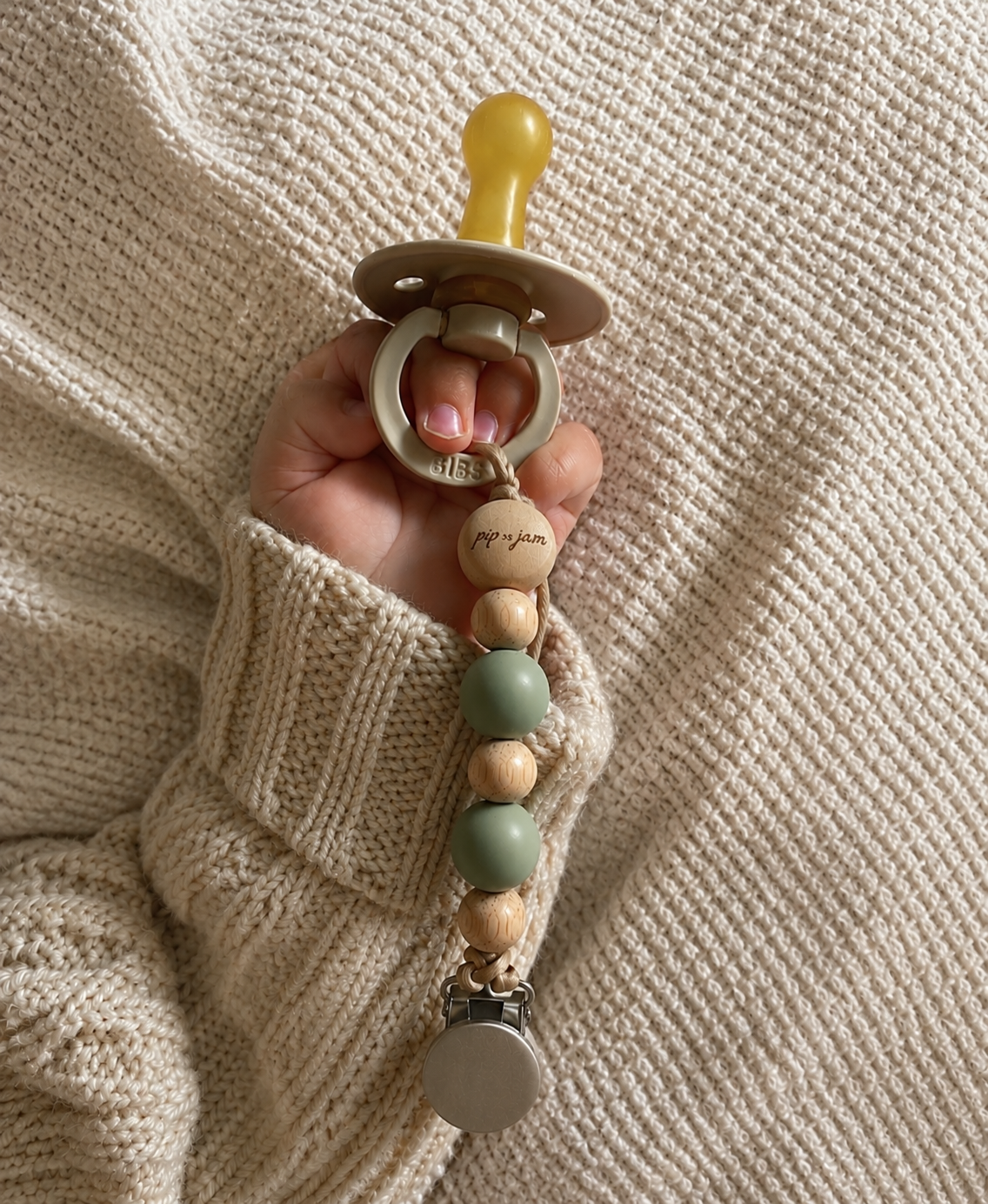 Olive Green Wooden Dummy Clip